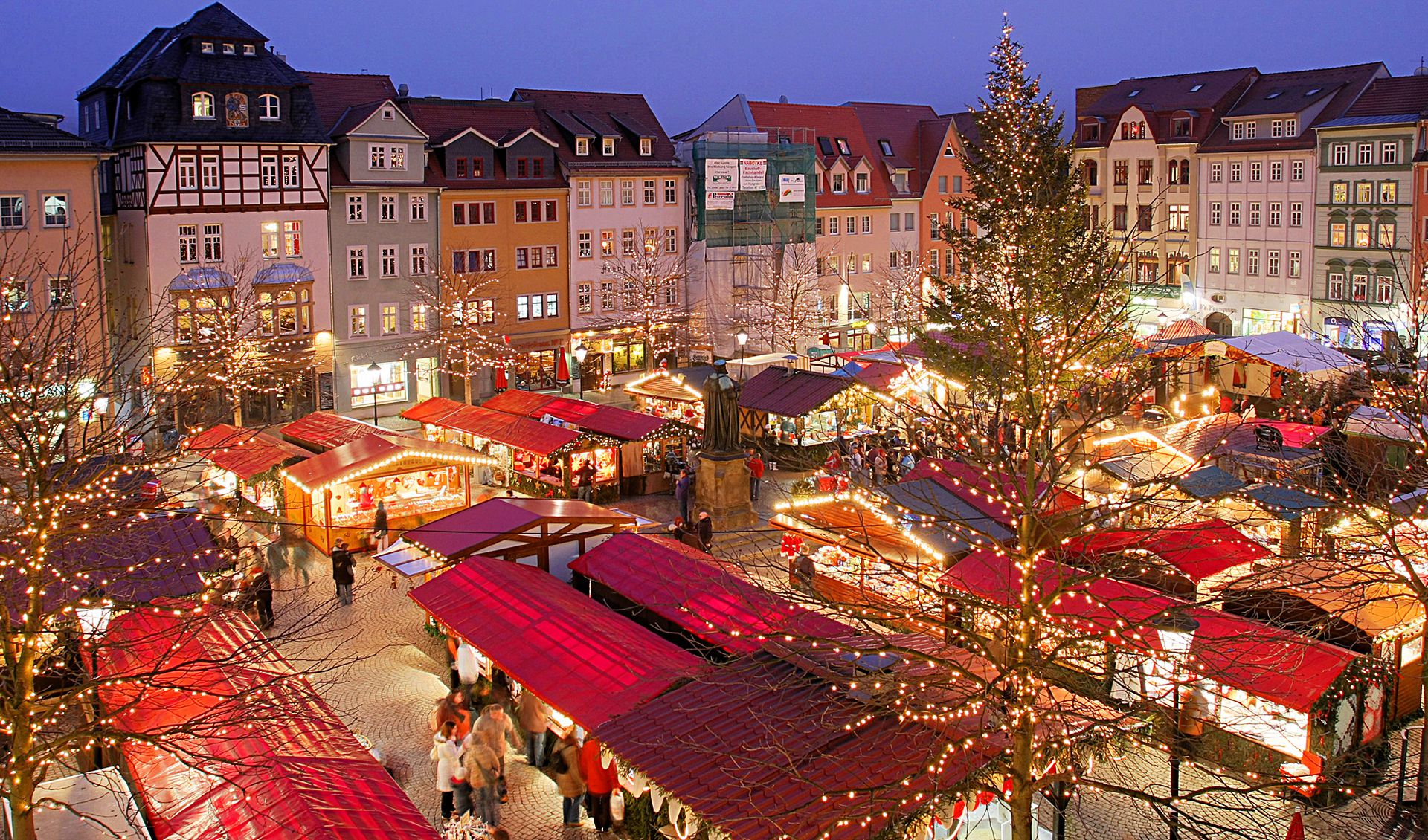 Best Christmas Markets In Europe You Need To Go in 2025