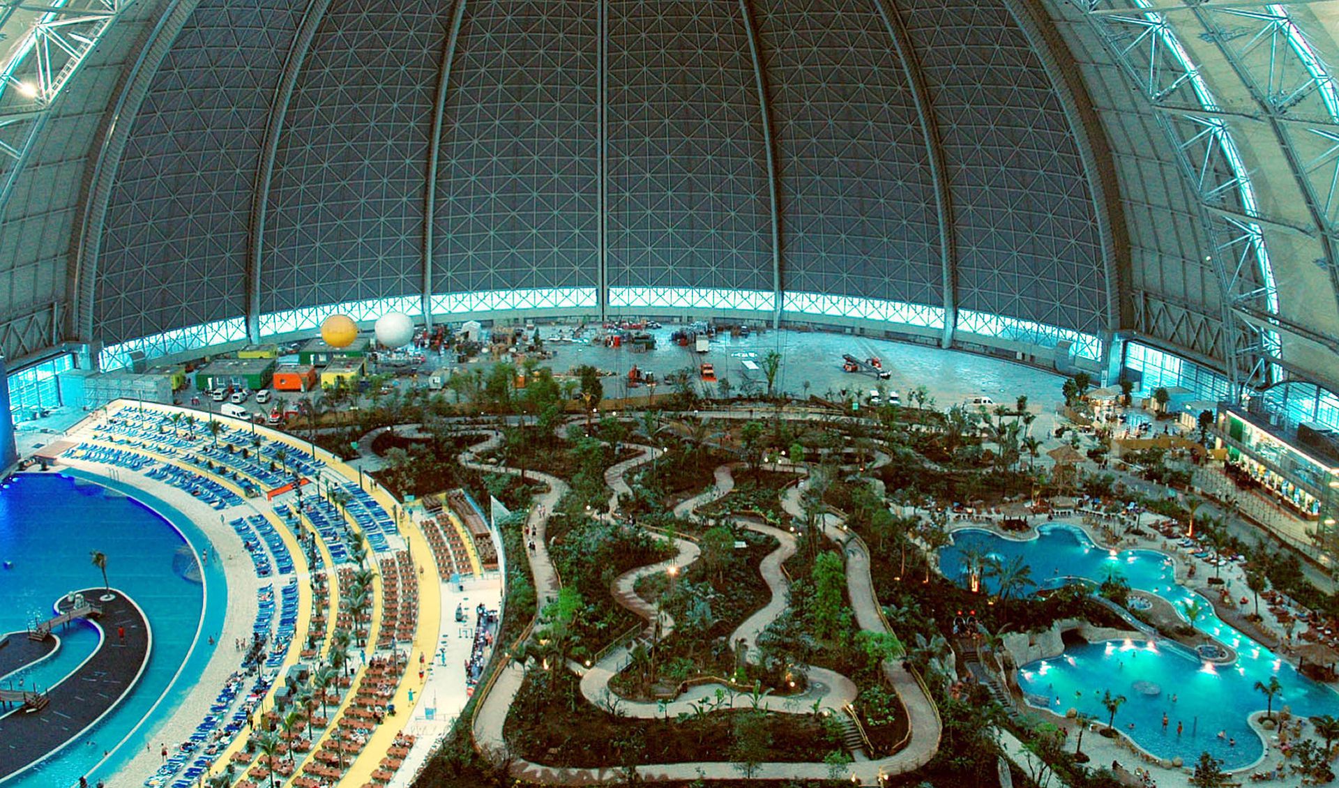 10 Best Indoor Water Parks in Europe for Families 