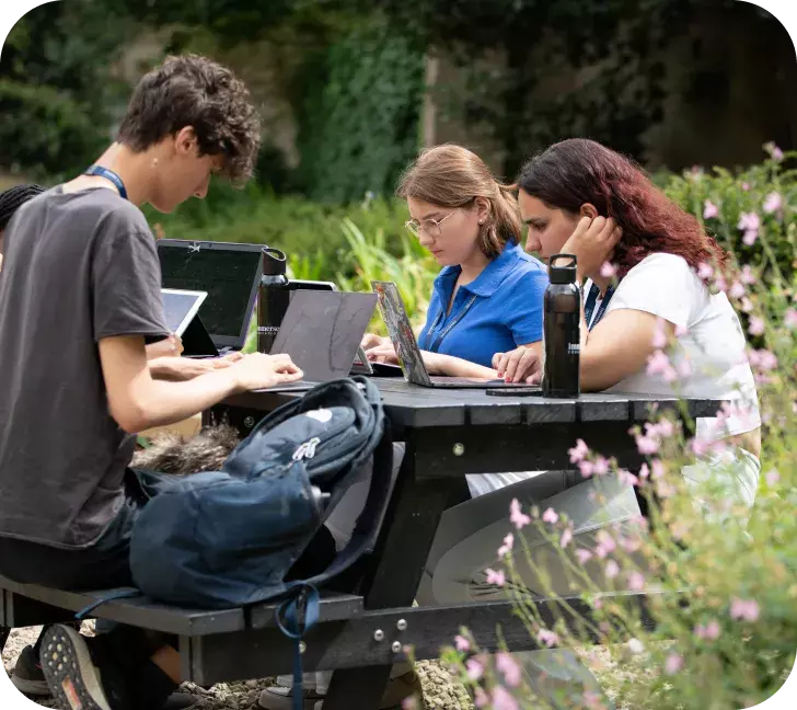 Immerse Education Summer Programmes: Physics In-Person & Online photo 1