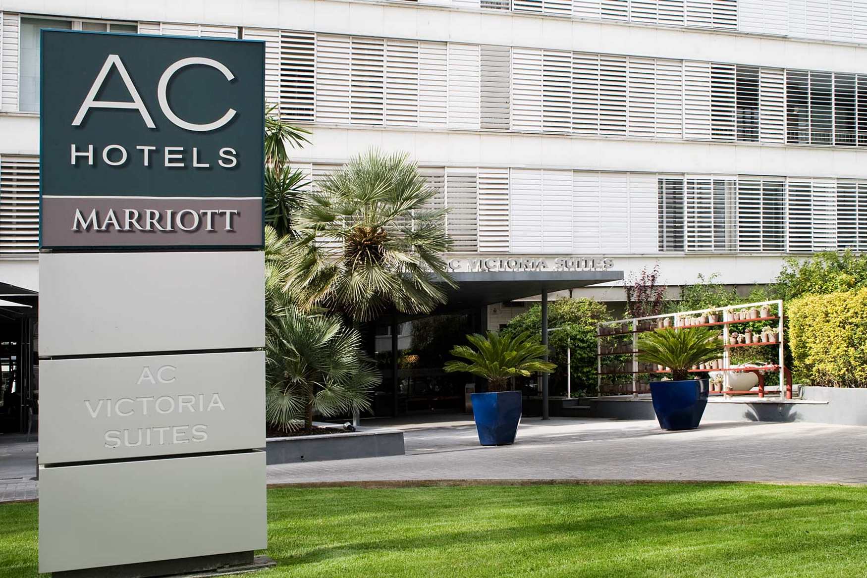 AC Hotel Victoria Suites, a Marriott Lifestyle Hotel