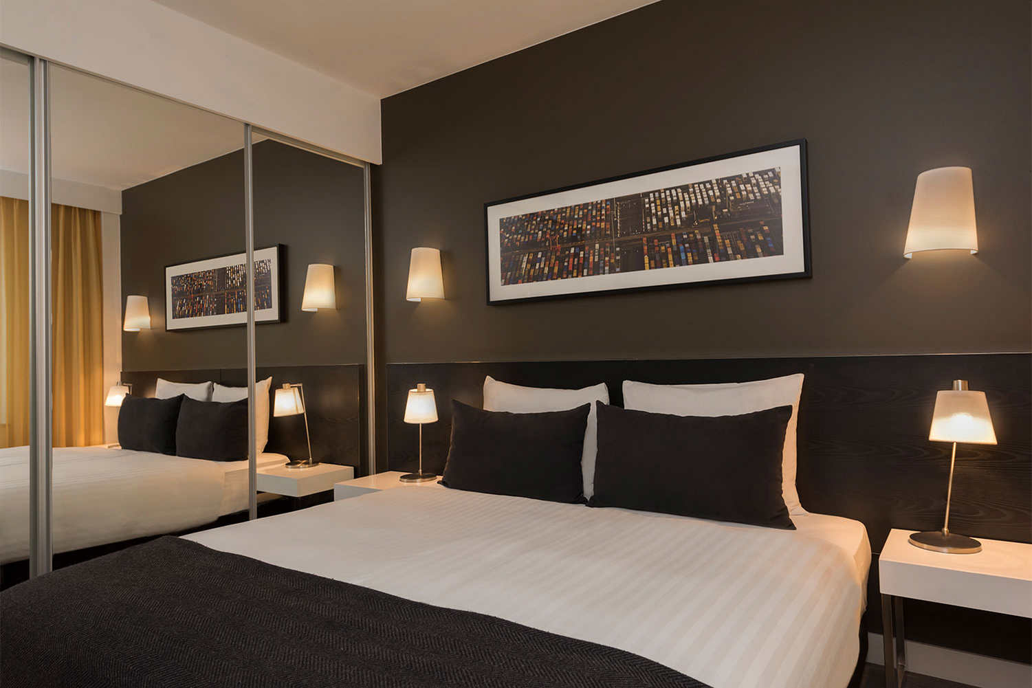 Adina Apartment Hotel Berlin Hackescher Markt photo 1