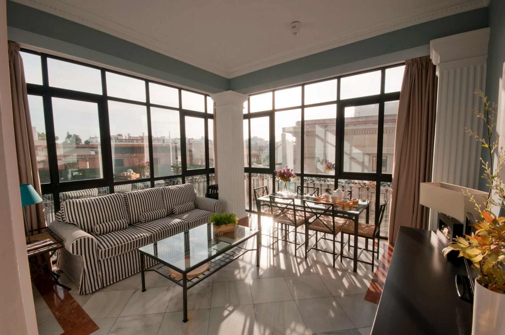 Apartamentos Avenida