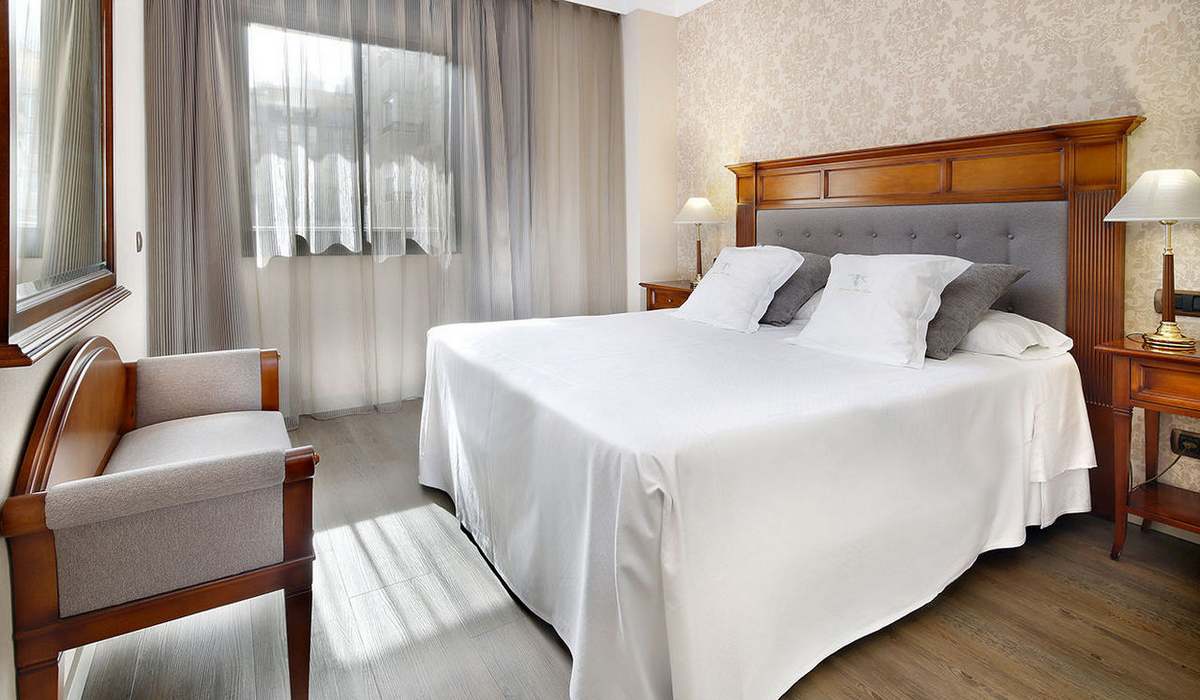 Apartaments-Hotel Hispanos 7 Suiza photo 1