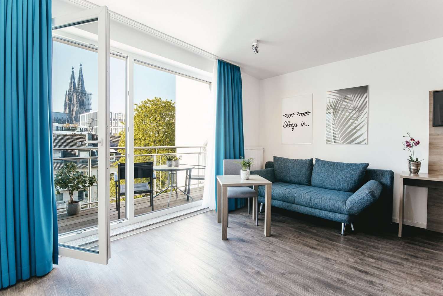 Haus am Dom - Apartments und Ferienwohnungen photo 1