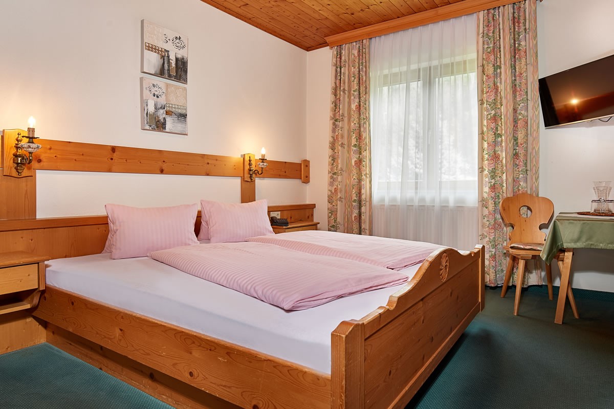 Hotel Garni Tannenhof photo 1