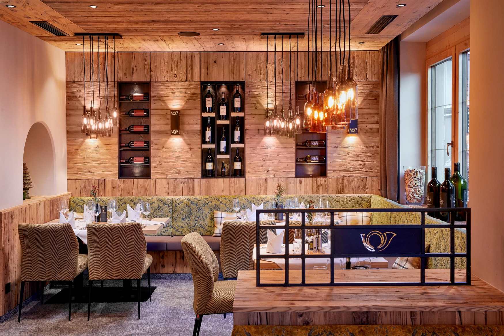 Hotel Neue Post photo 1