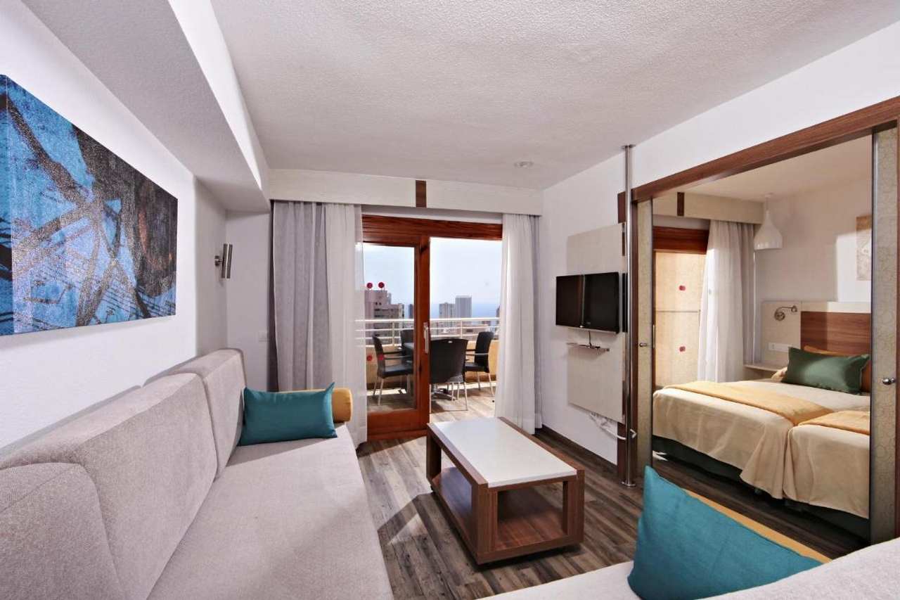 Sandos Benidorm Suites photo 1