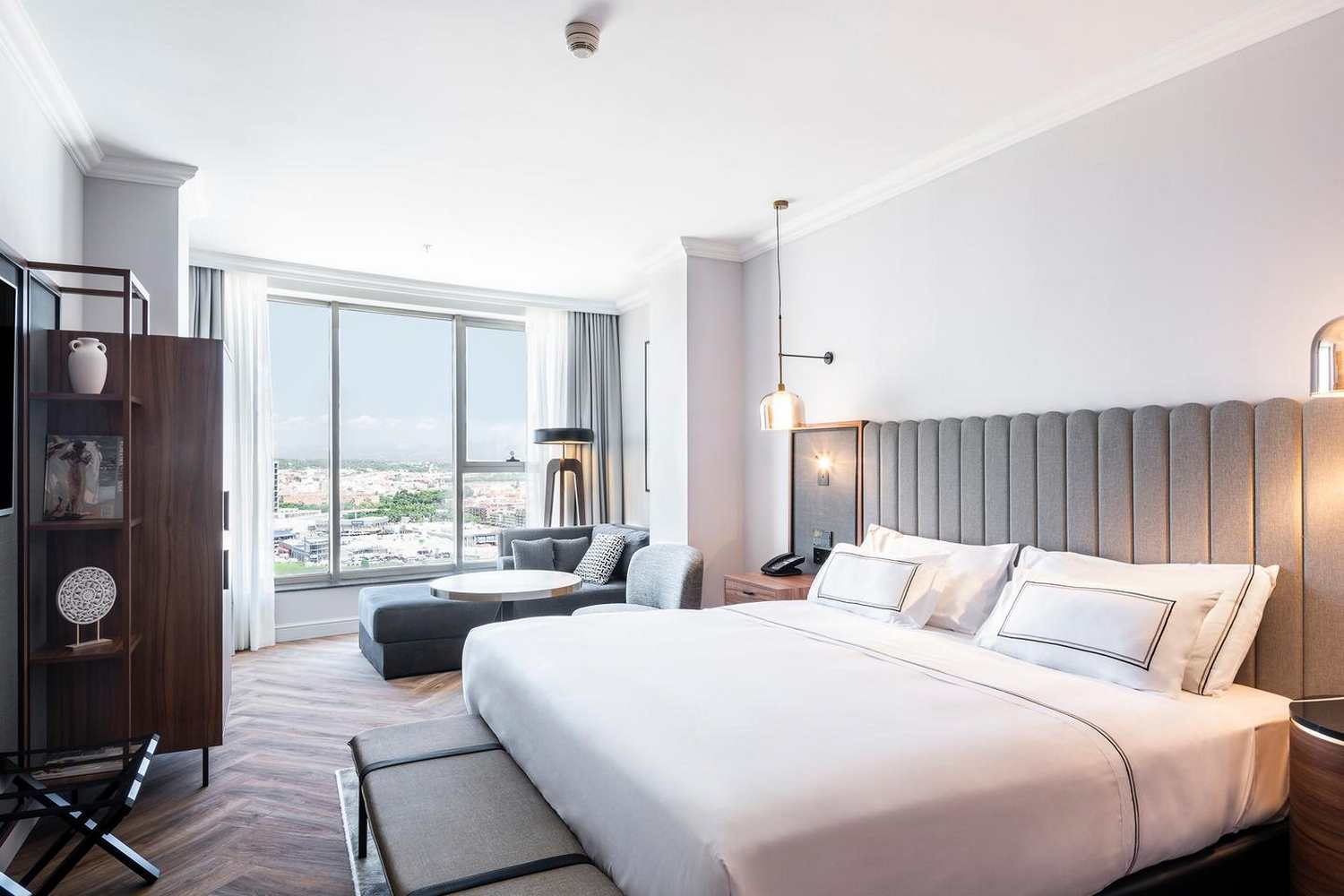 Melia Valencia photo 1