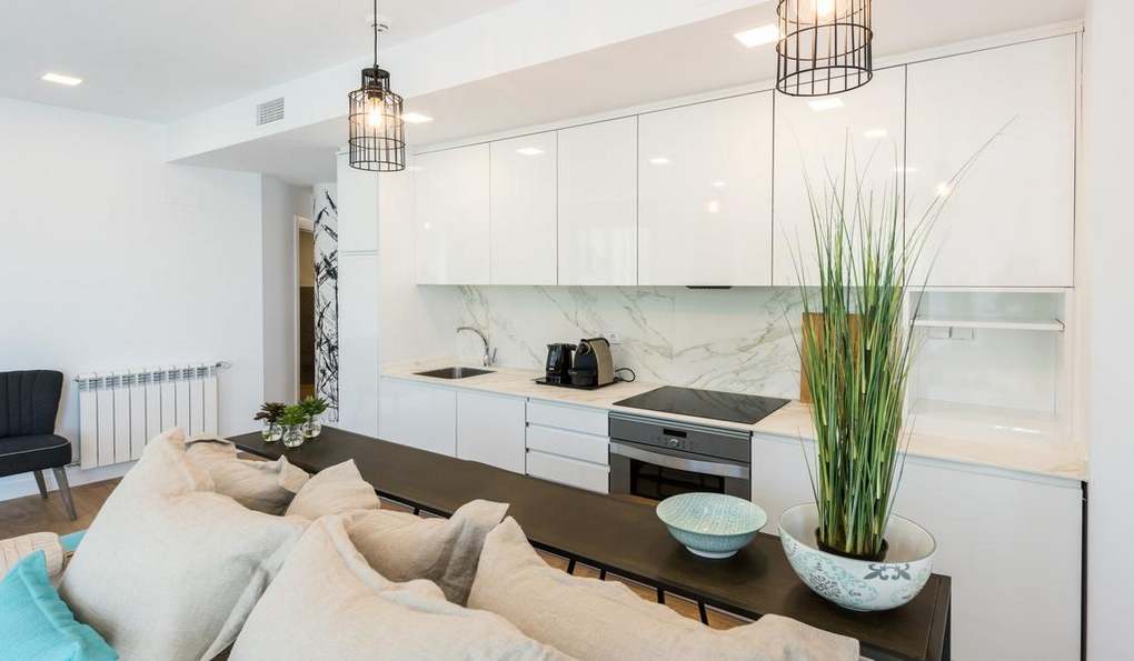 Plaza España Skyline photo 1