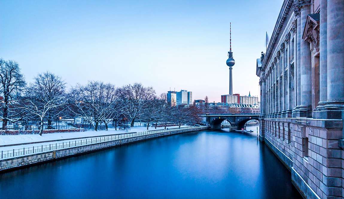 berlin in february: waiting for spring photo 1