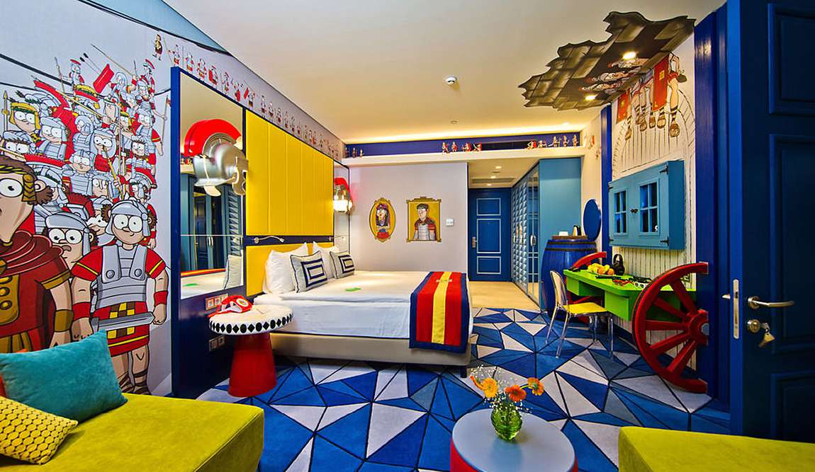 kids' theme rooms in hotels: comfort and fun photo 2
