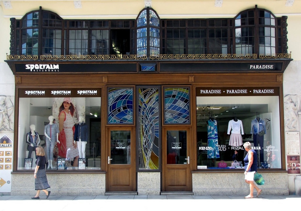 Souvenirs and gifts from Karlovy Vary for adults and children: detailed list and recommendations | Kidvoyage