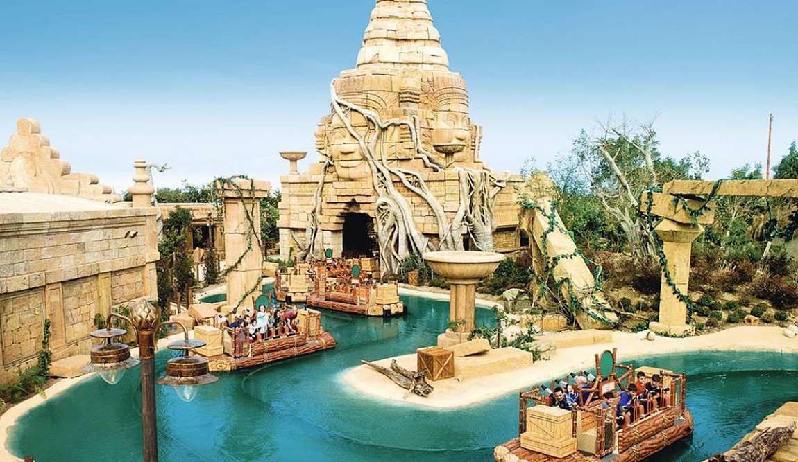 top 10 destinations to travel in may: amusement parks photo 8