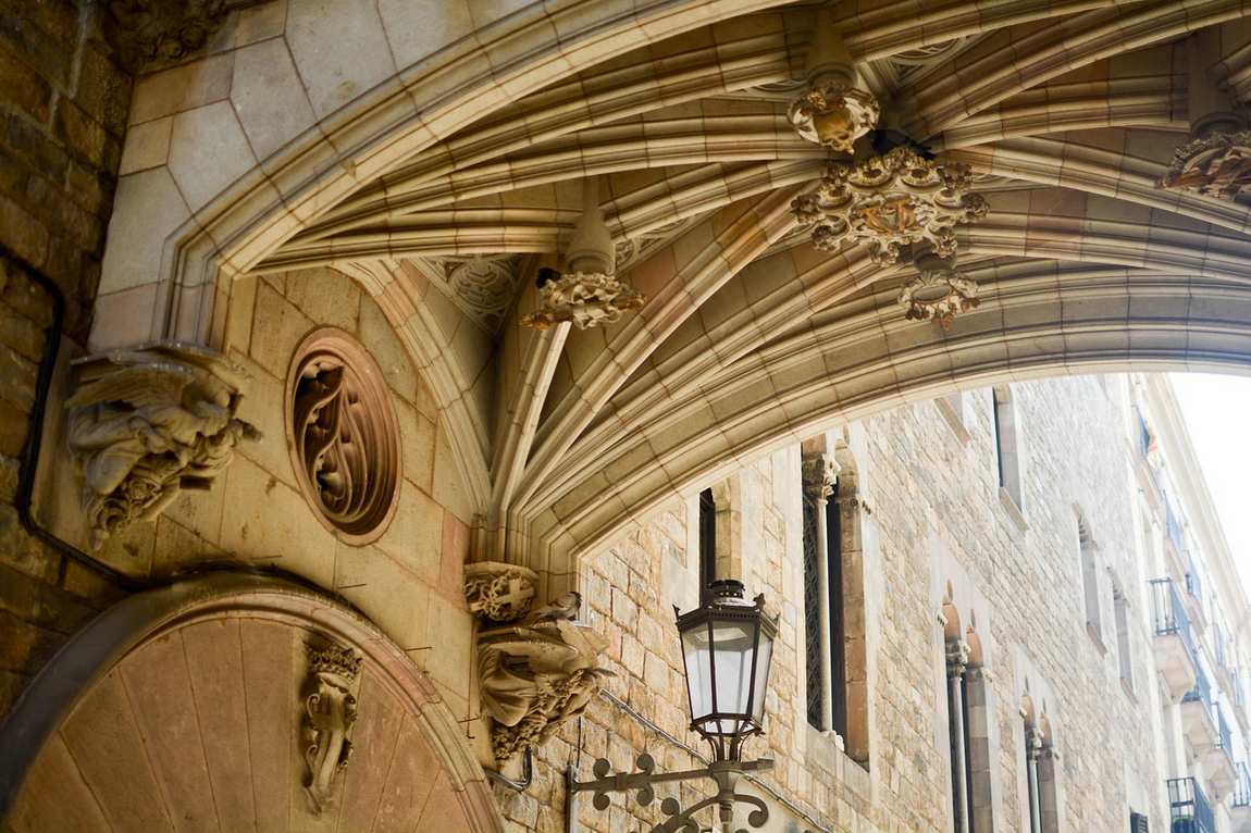 is barcelona worth a visit? exploring the pros and cons of this vibrant city photo 3