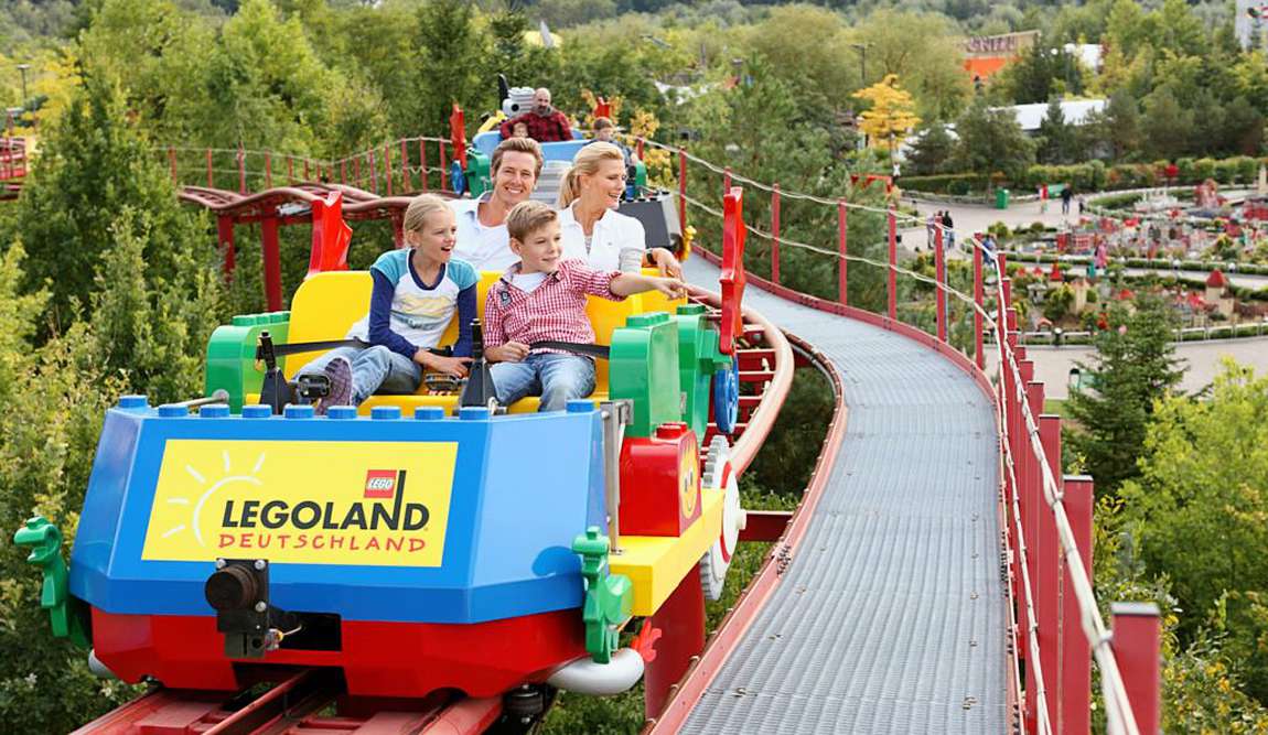 top 10 destinations to travel in may: amusement parks photo 6