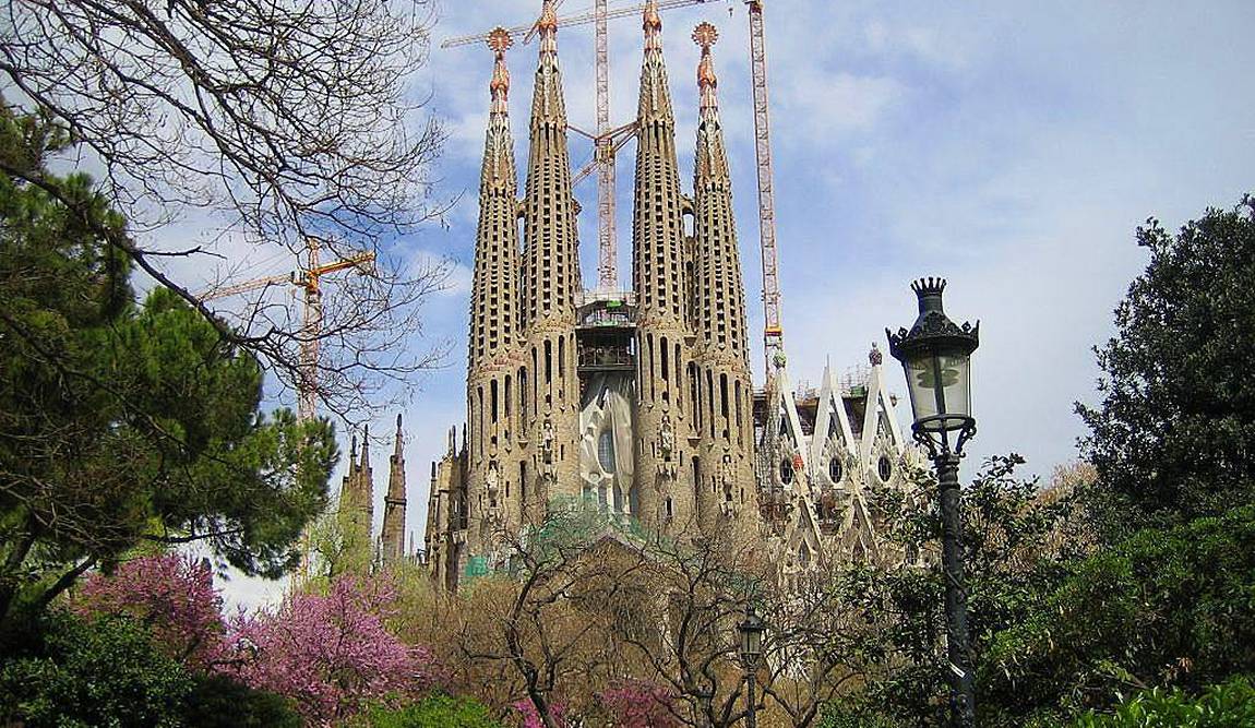 barcelona in march photo 2