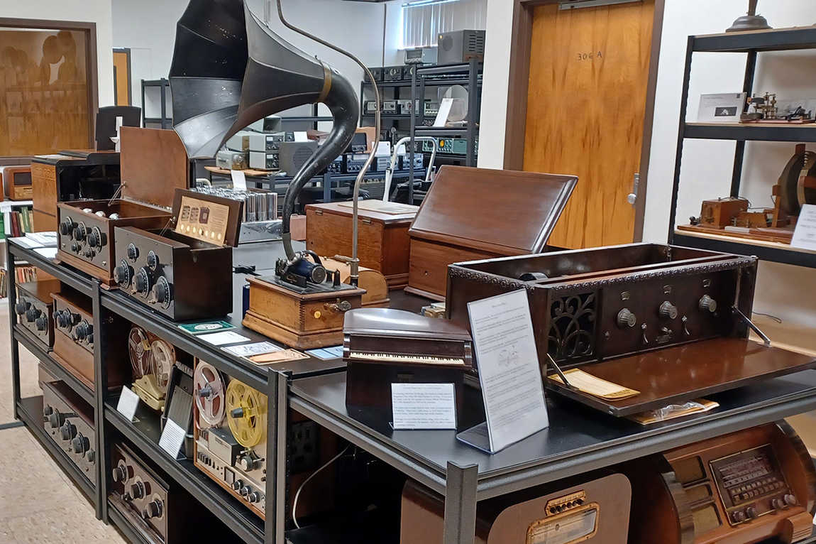 radio museum photo 1
