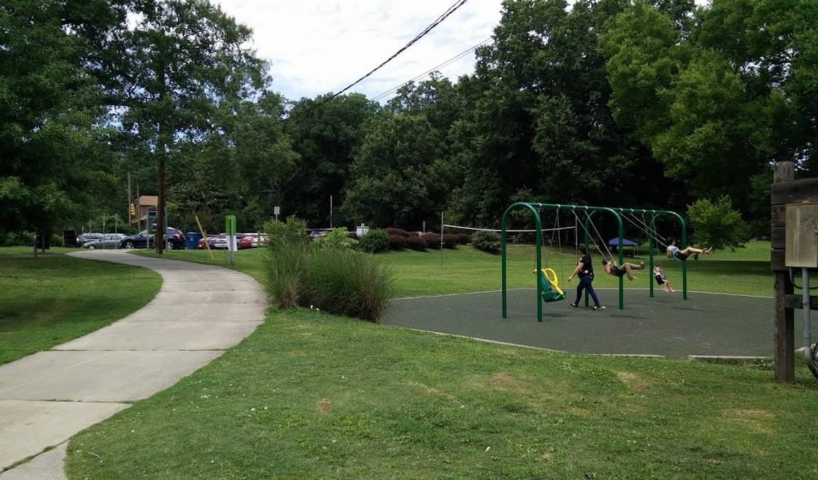 forest hills park photo 1