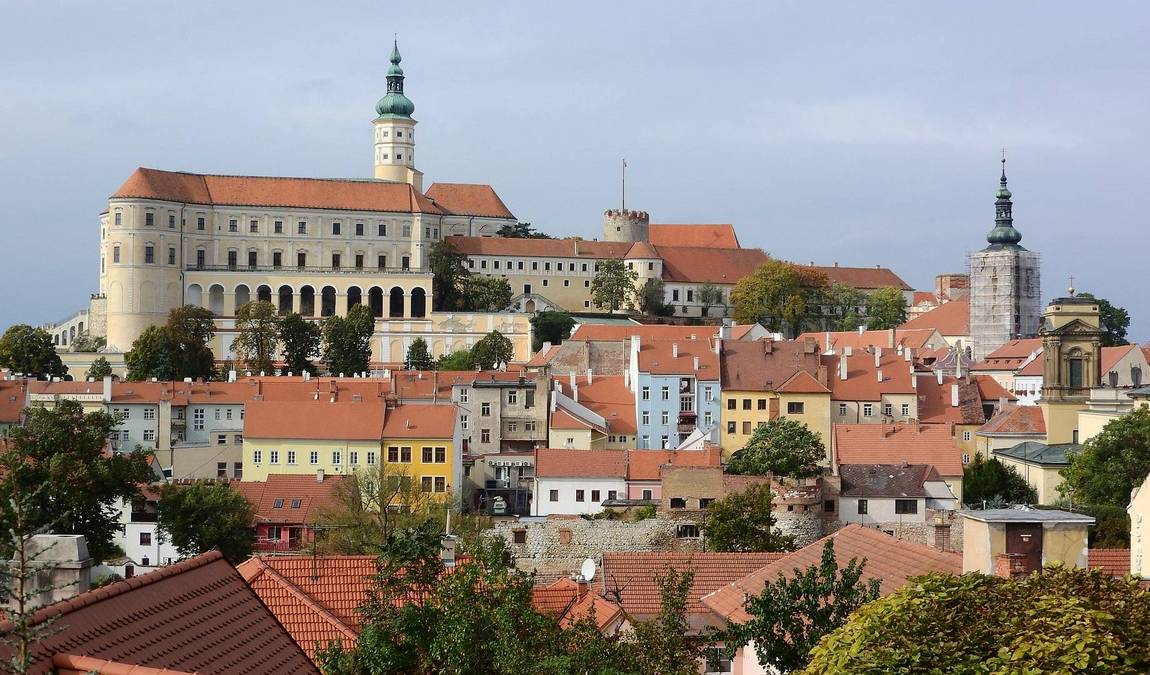 mikulov castle photo 1