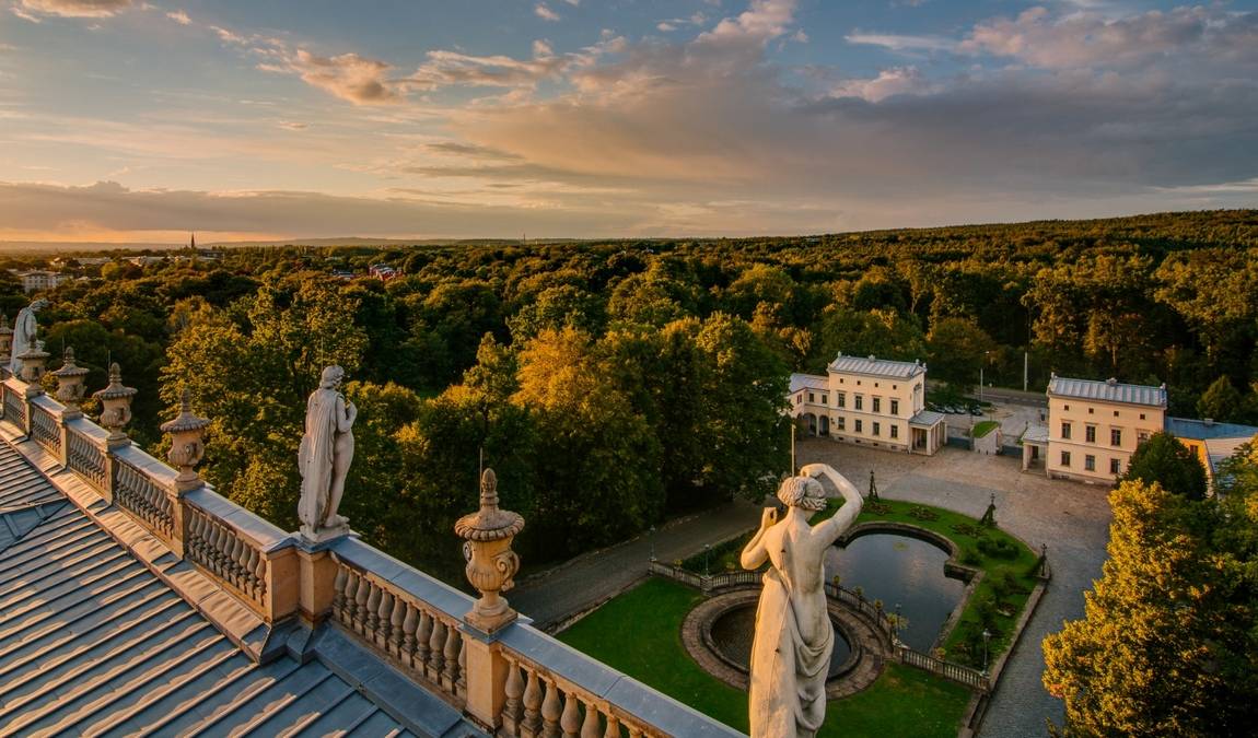 albrechtsberg  palace photo 7