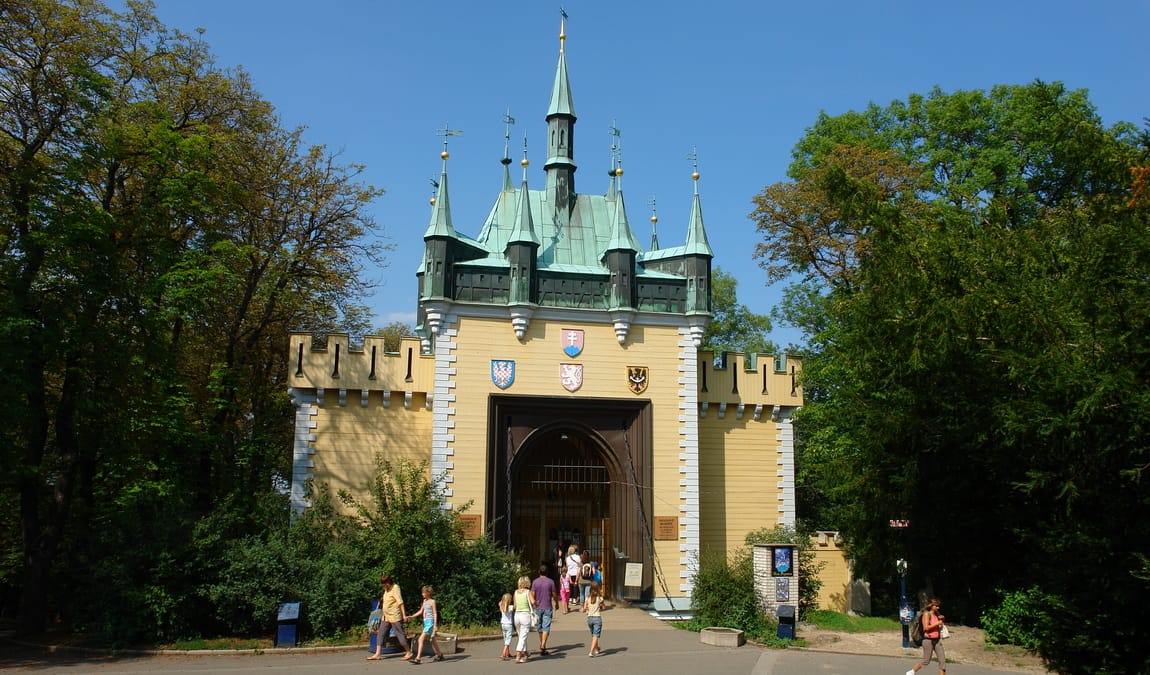 petrin hill funicular photo 6