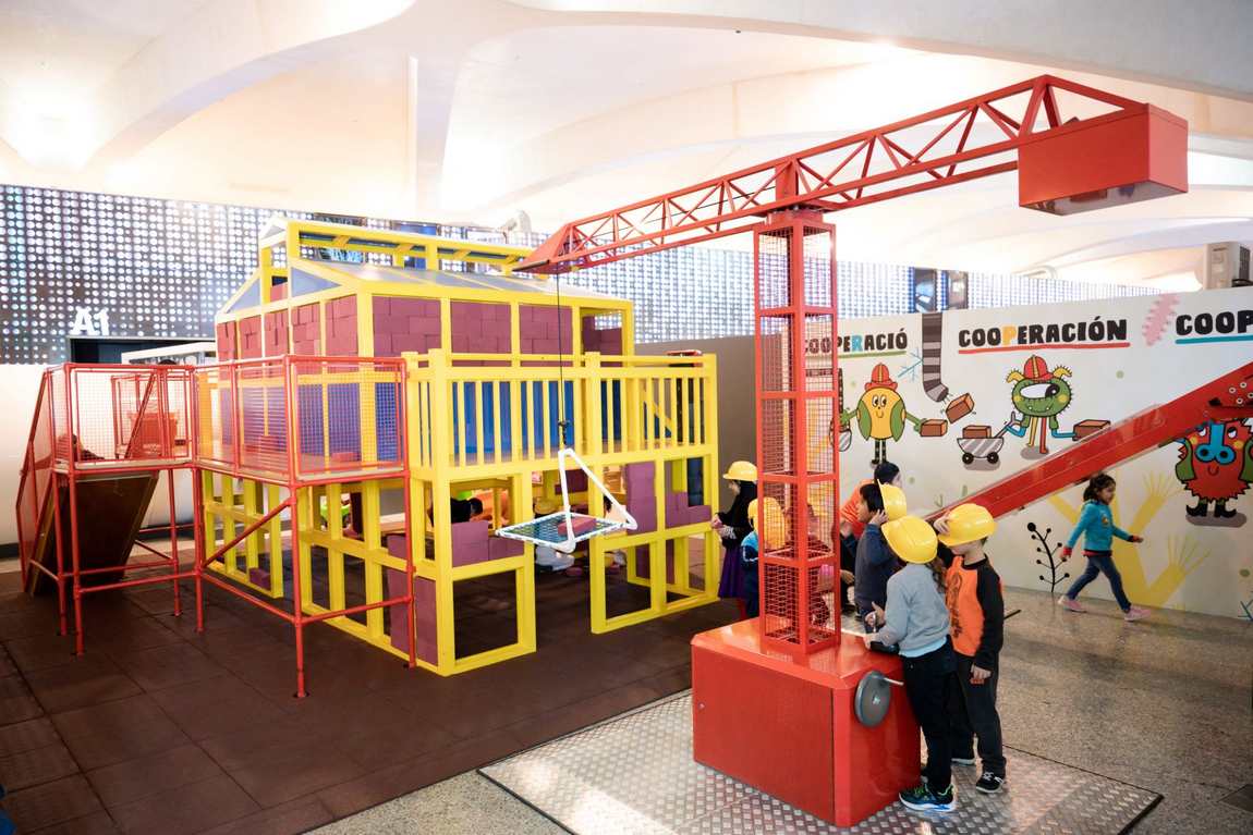 city of arts and sciences photo 2