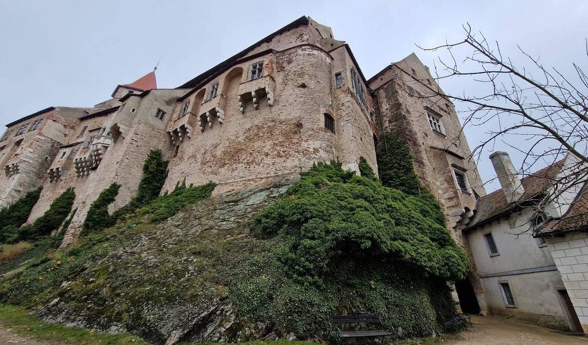pernstejn castle photo 2