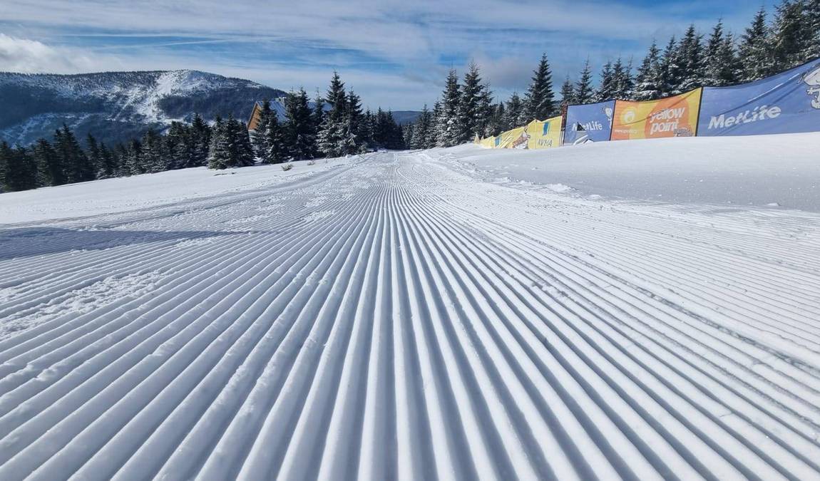 sledge slide track photo 6