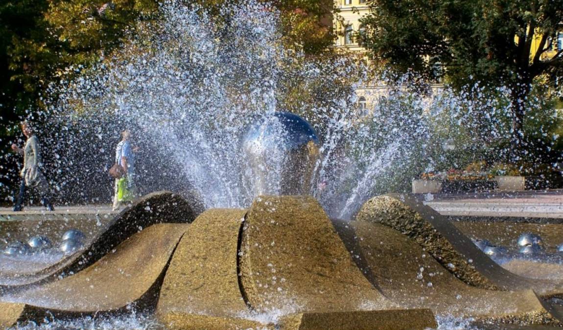singing fountain photo 6