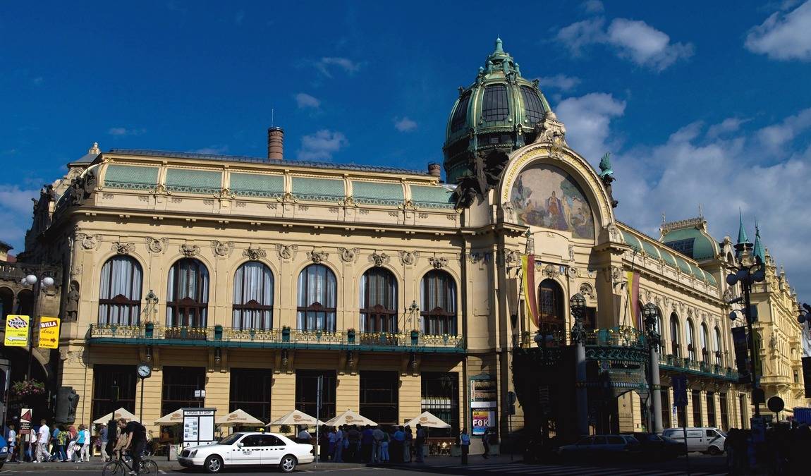 republic square photo 3