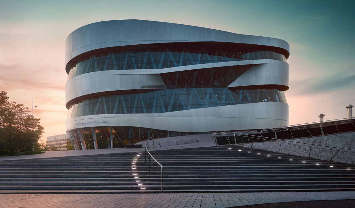 mercedes-benz museum photo 7
