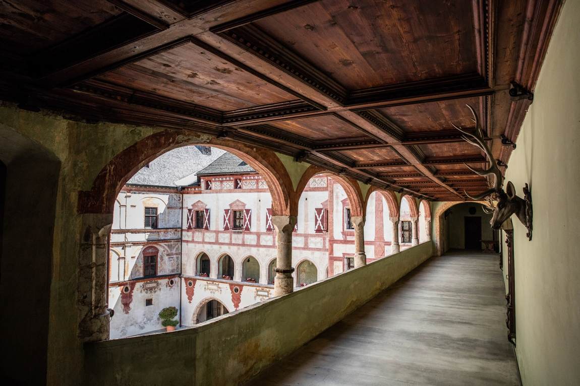 tratzberg castle photo 4