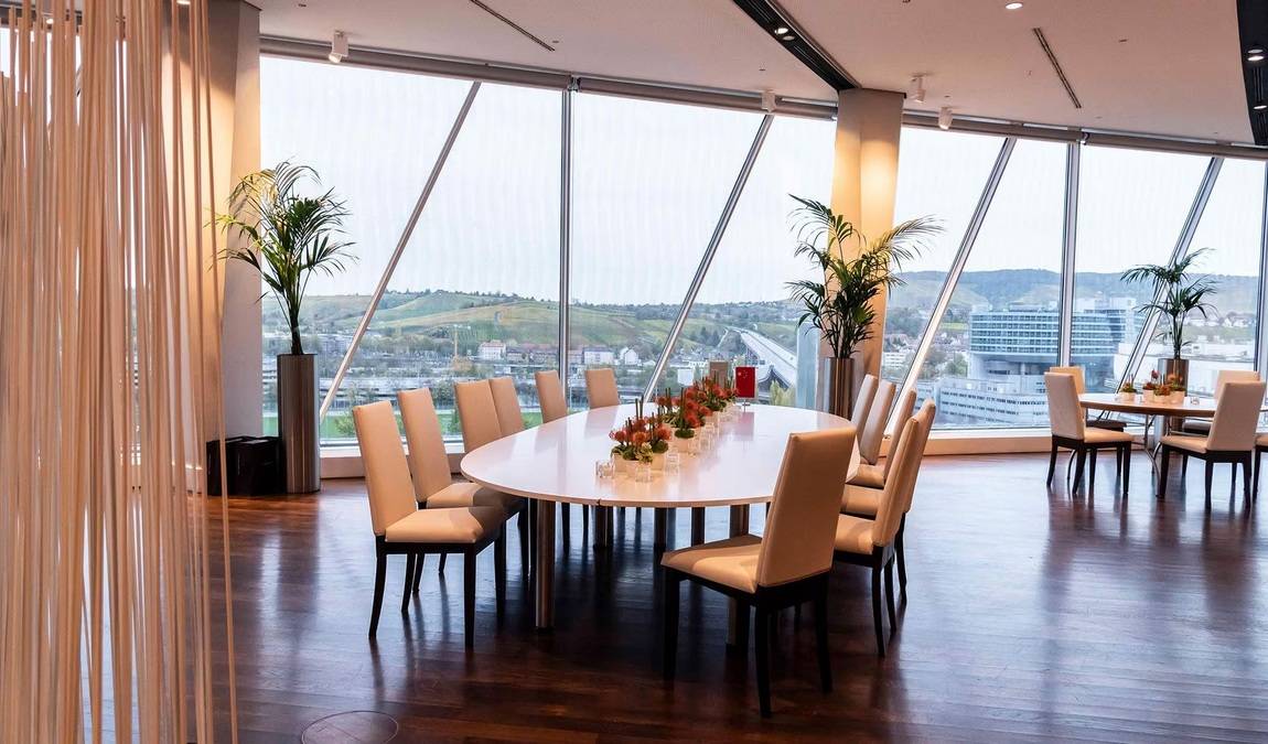 mercedes-benz museum photo 5