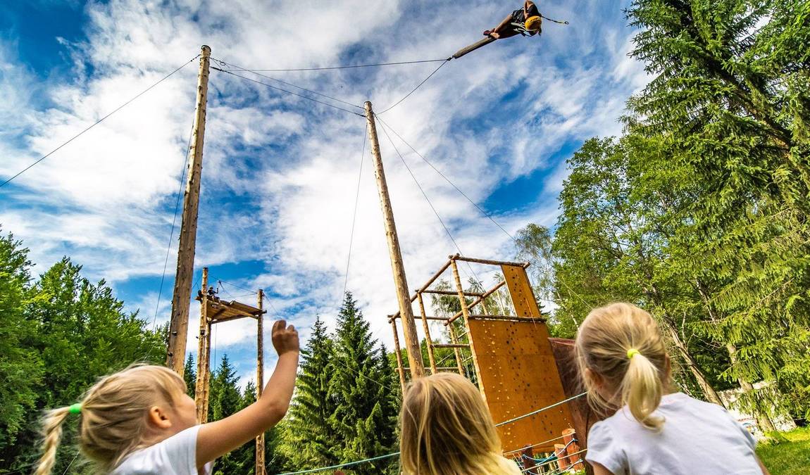 monkey park spindleruv mlyn photo 4