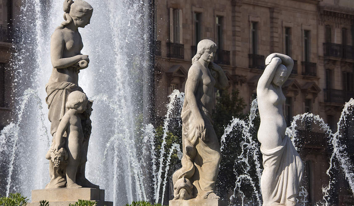 catalonia square photo 3