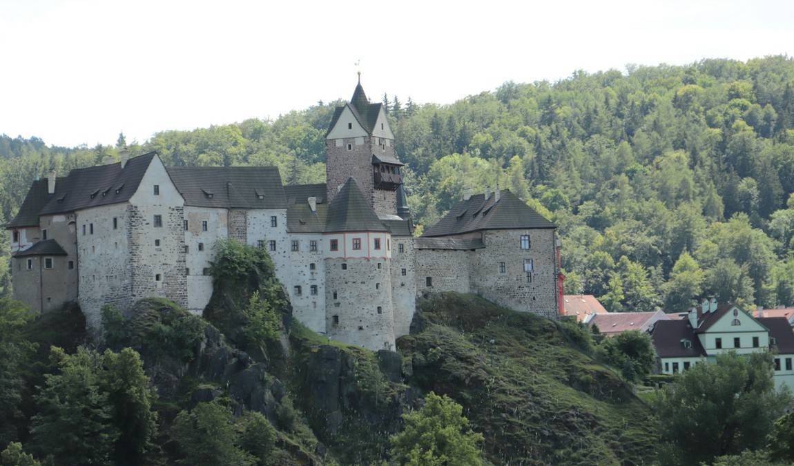 loket castle photo 4