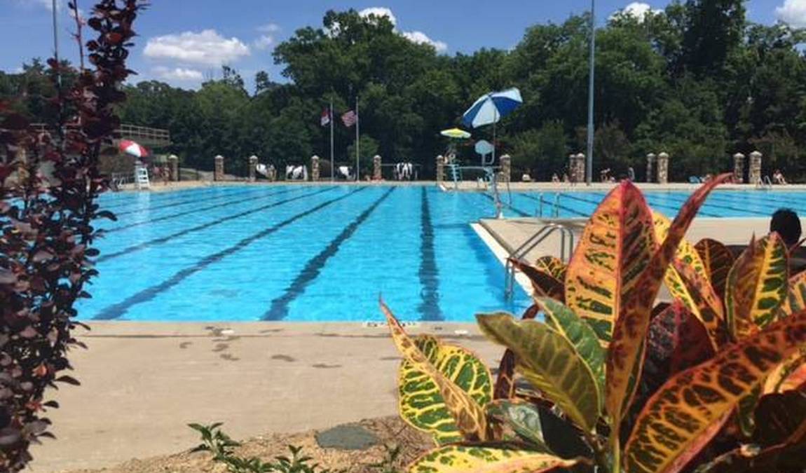 high point city lake pool and waterslide photo 5