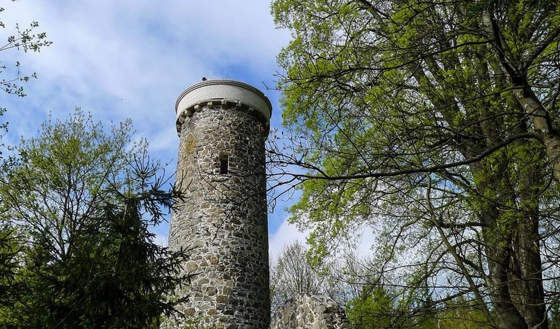 hamelika lookout tower photo 3