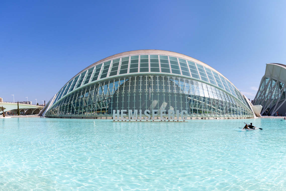 hemisferic planetarium photo 1