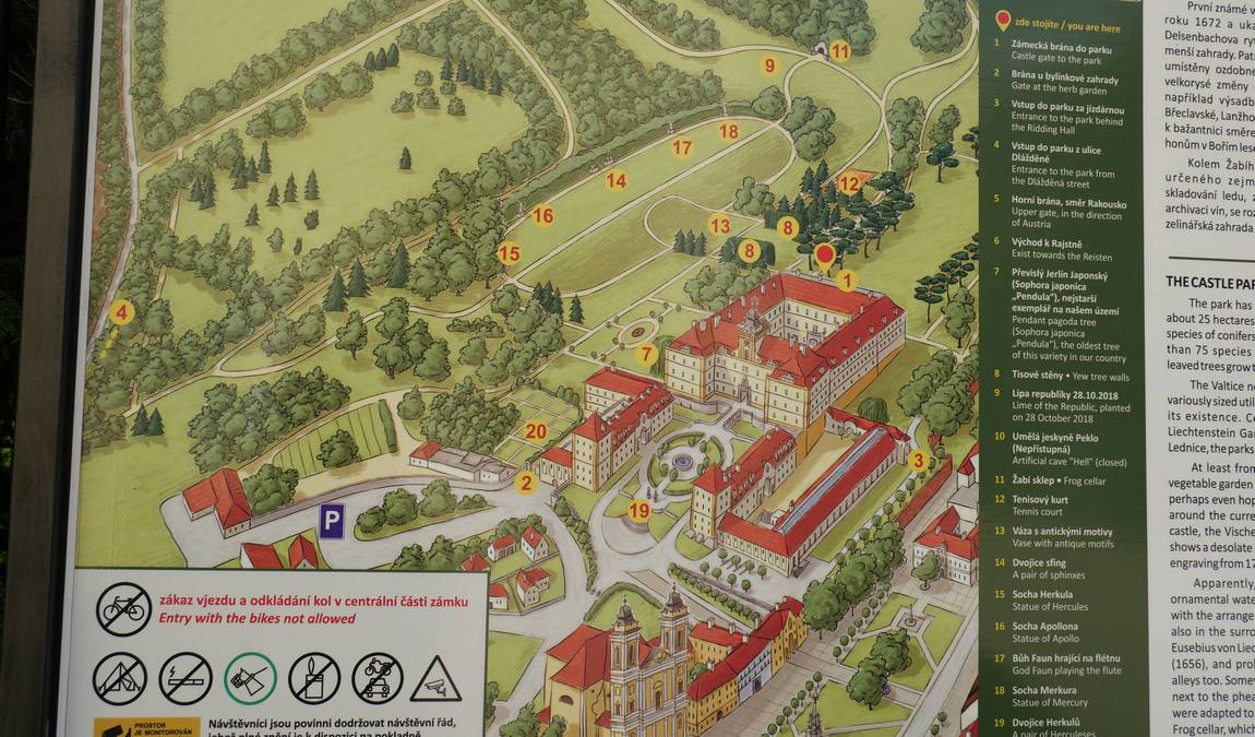 valtice castle photo 5