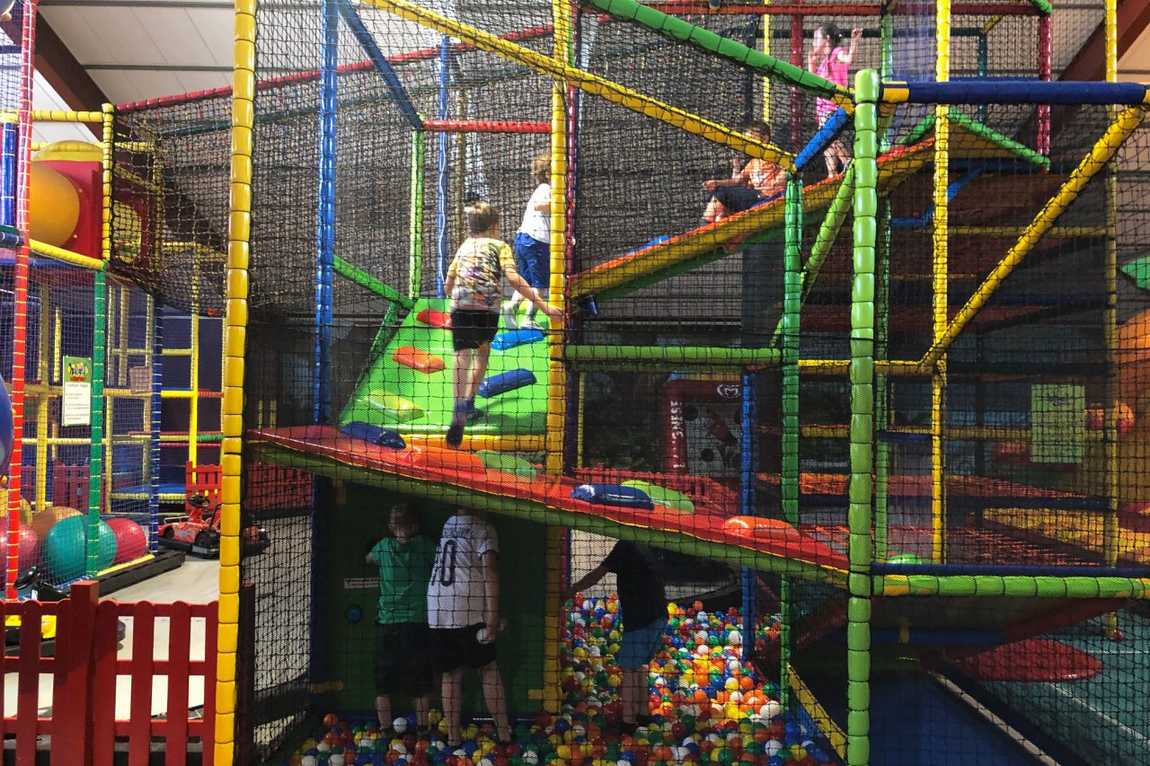 halligalli indoor play centre photo 2