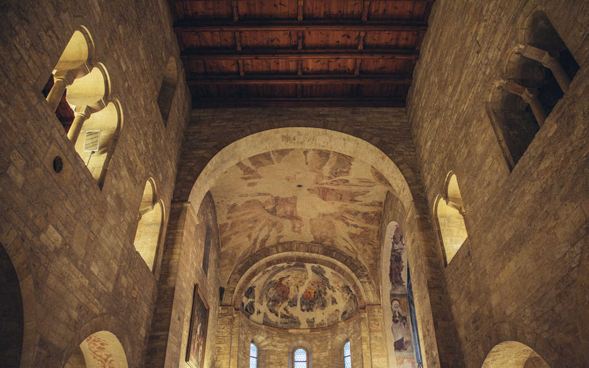 st george's basilica photo 4