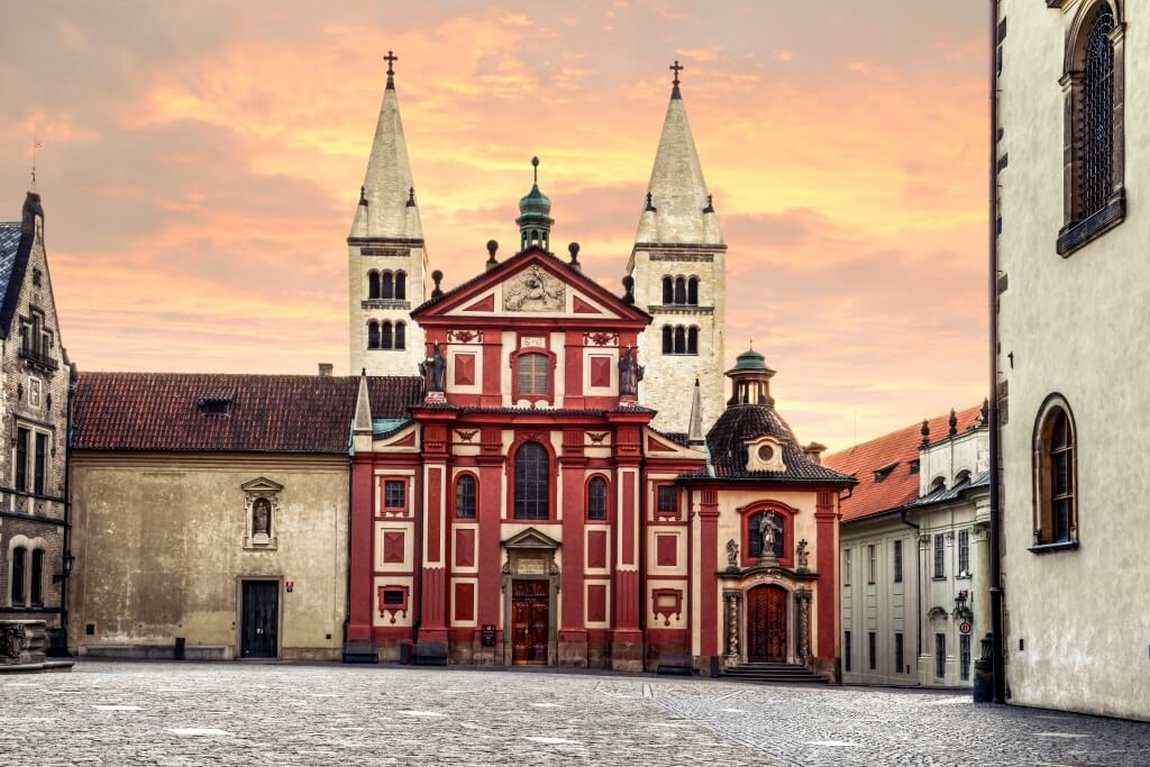 prague castle photo 5