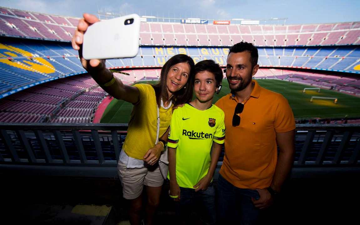 camp nou and fc barcelona museum photo 2