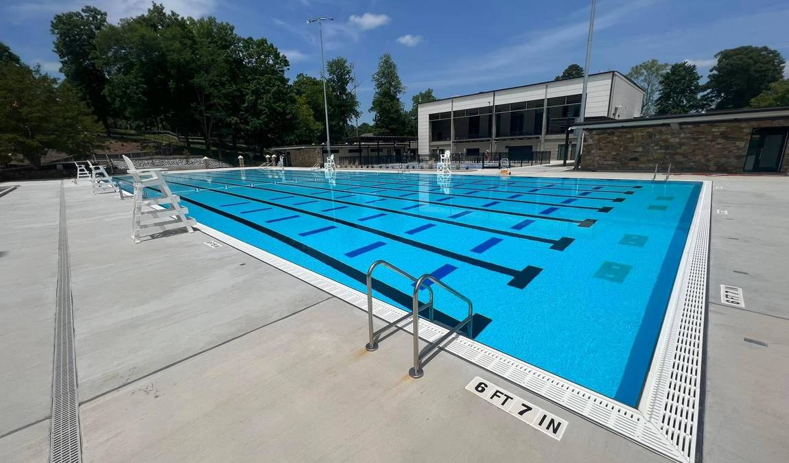 high point city lake pool and waterslide photo 3