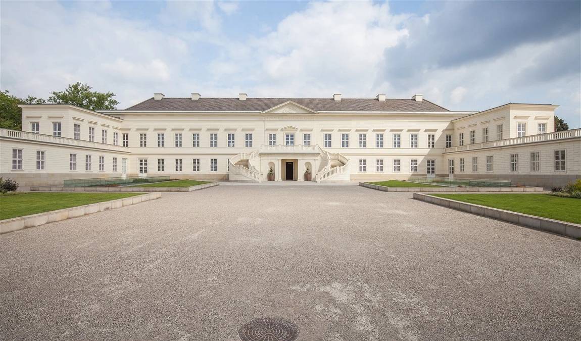 herrenhausen palace photo 1