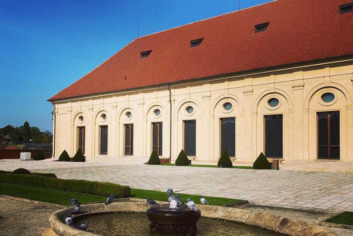 prague castle gardens photo 12