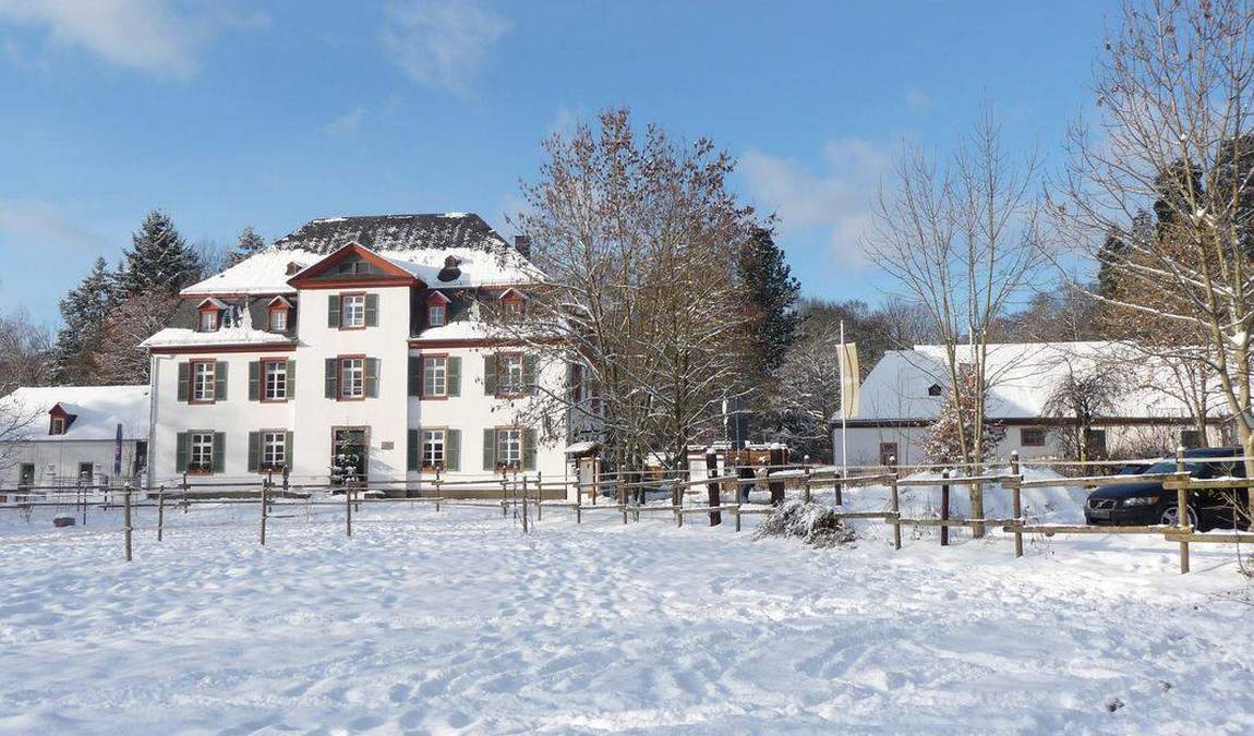 zoo and garden fasanerie photo 3