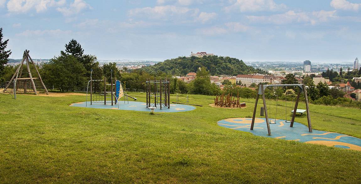 swimming pool kravi hora photo 5