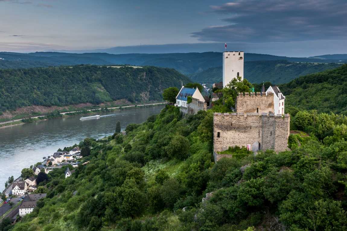 sterrenberg castle photo 1